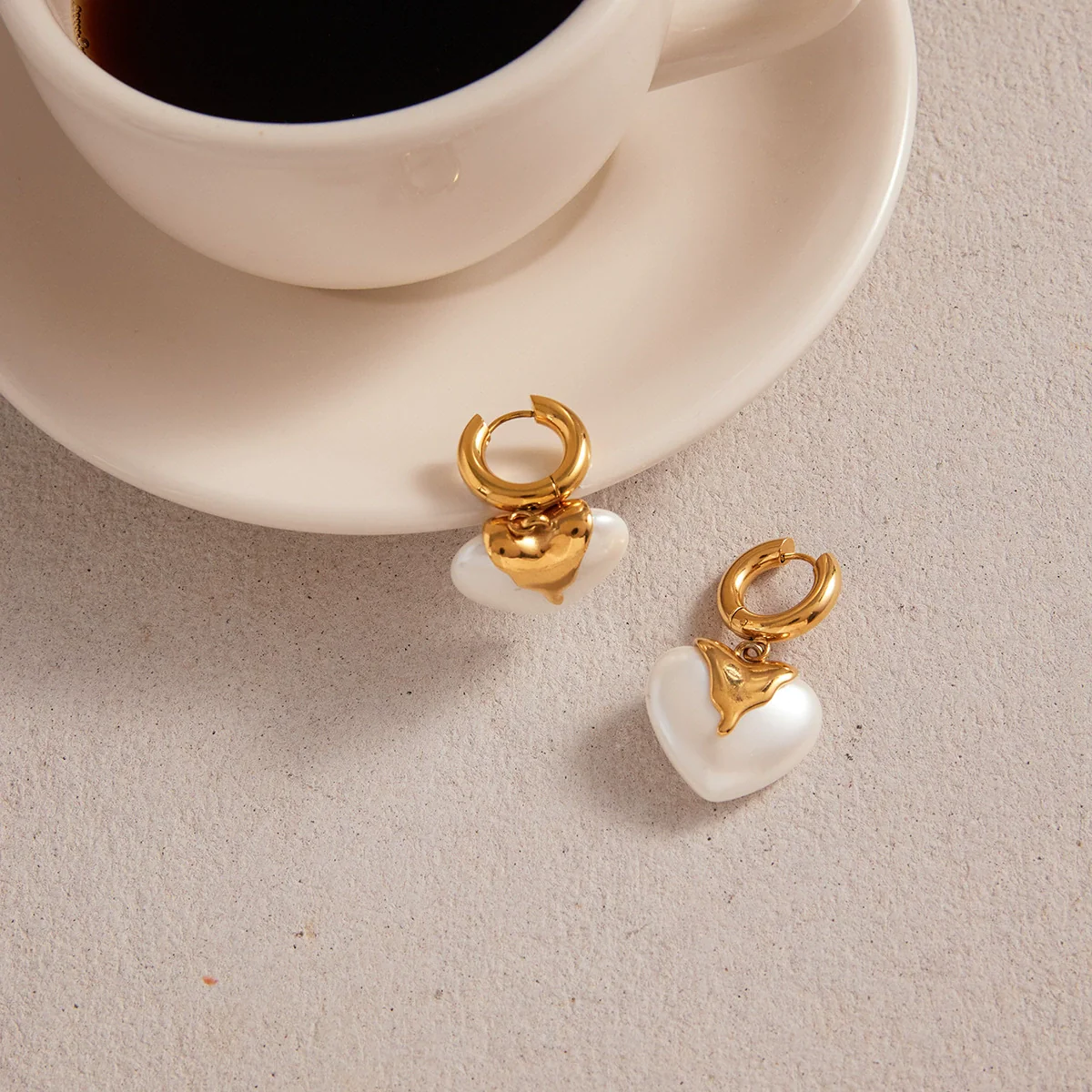 Wholesale Women's Casual Geometric And Heart Shape Electroplated Stainless Steel Earrings - Image 4