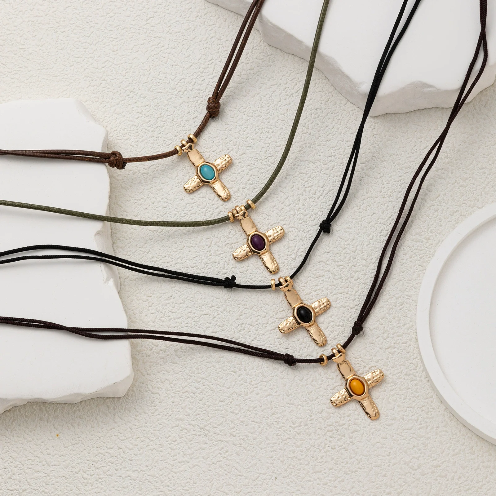 Wholesale Women's Casual Geometric Stainless Steel Electroplated Cross Pendant Necklace - Image 2