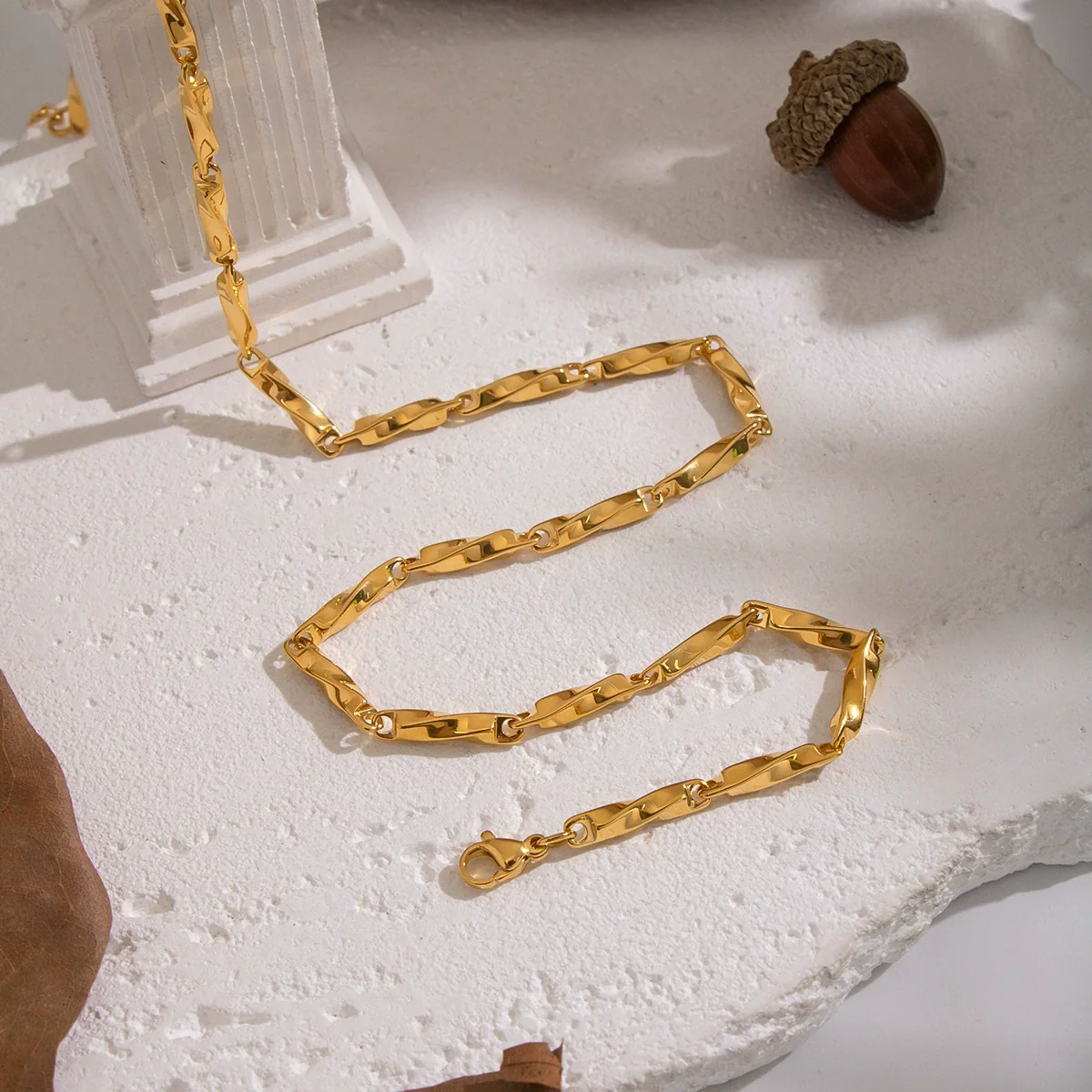 Wholesale Women's Casual Geometric Stainless Steel Necklace With 18K Real Gold Pvd Furnace Vacuum Plating - Image 4