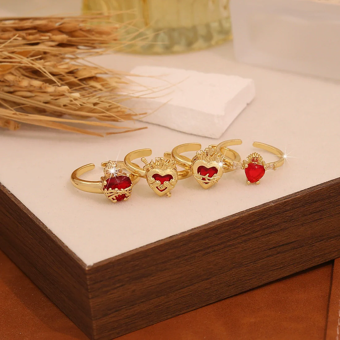 Wholesale Women's Casual Heartshaped Real Gold Plated Environmentally Friendly Copper Ring Jewelry