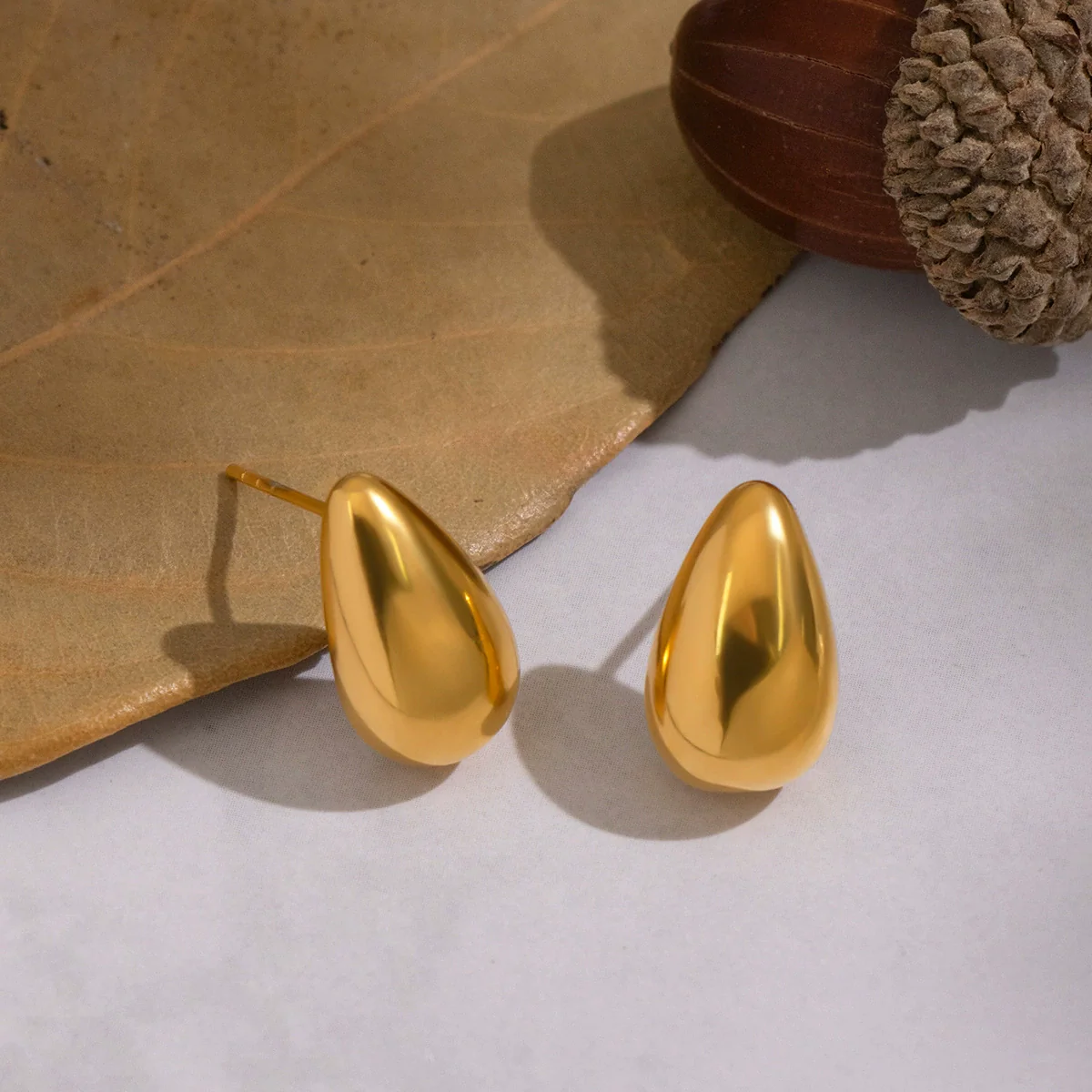 Wholesale Women's Casual Minimalist Geometric Dropshaped Stainless Steel Pvd Furnace Vacuum Real Gold Plated Earrings Jewelry Accessories