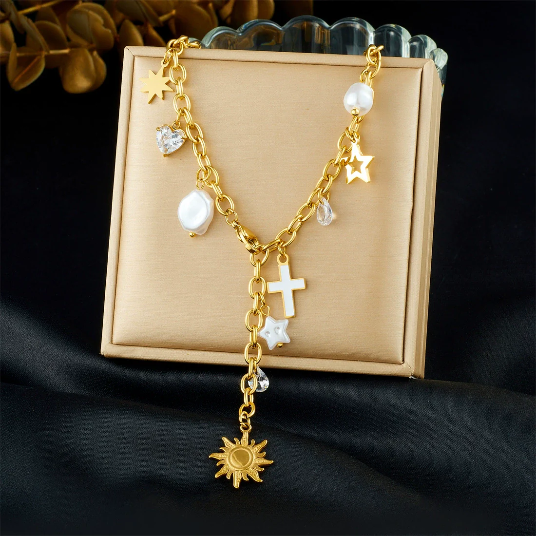 Wholesale Women's Casual Minimalist Goldplated Stainless Steel Star Pendant O Word Chain Necklace - Image 6