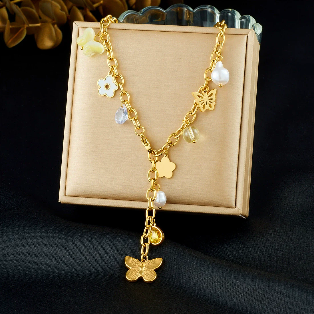 Wholesale Women's Casual Minimalist Goldplated Stainless Steel Star Pendant O Word Chain Necklace - Image 7