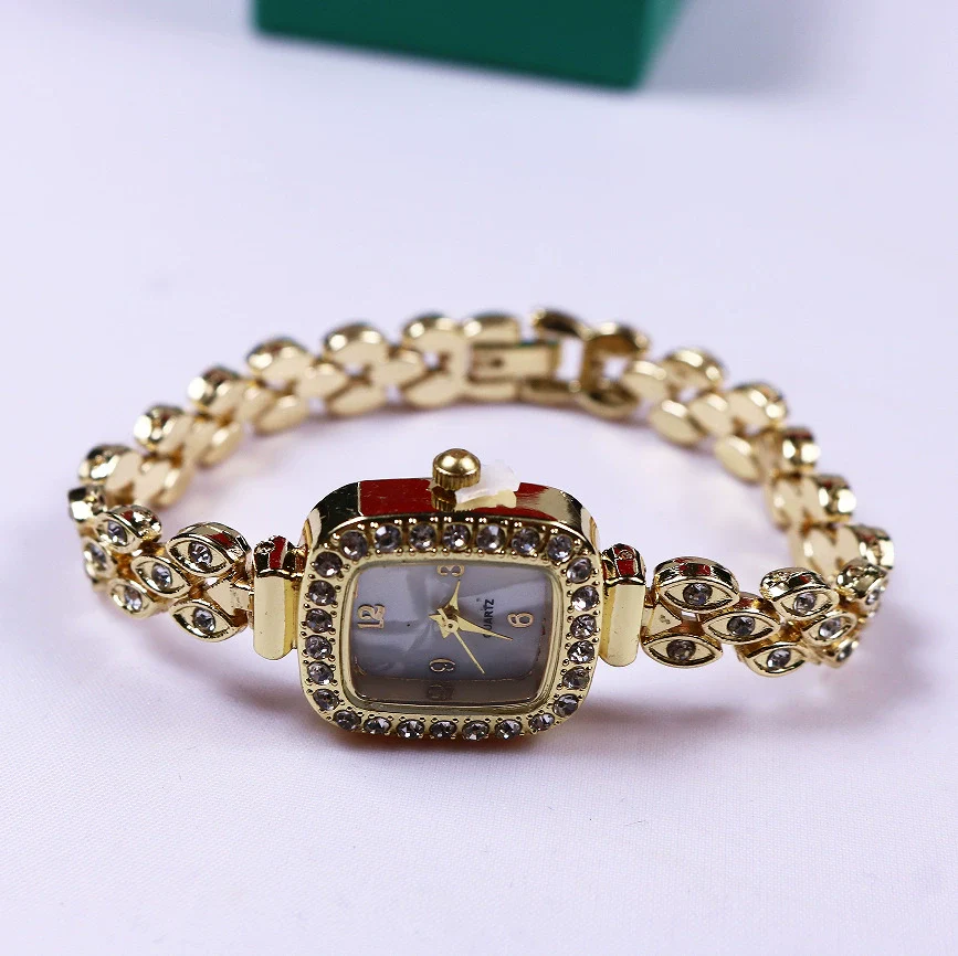 Wholesale Women's Casual Square Metal Alloy Stainless Steel Bracelet Watch With Diamond Inlay - Image 4