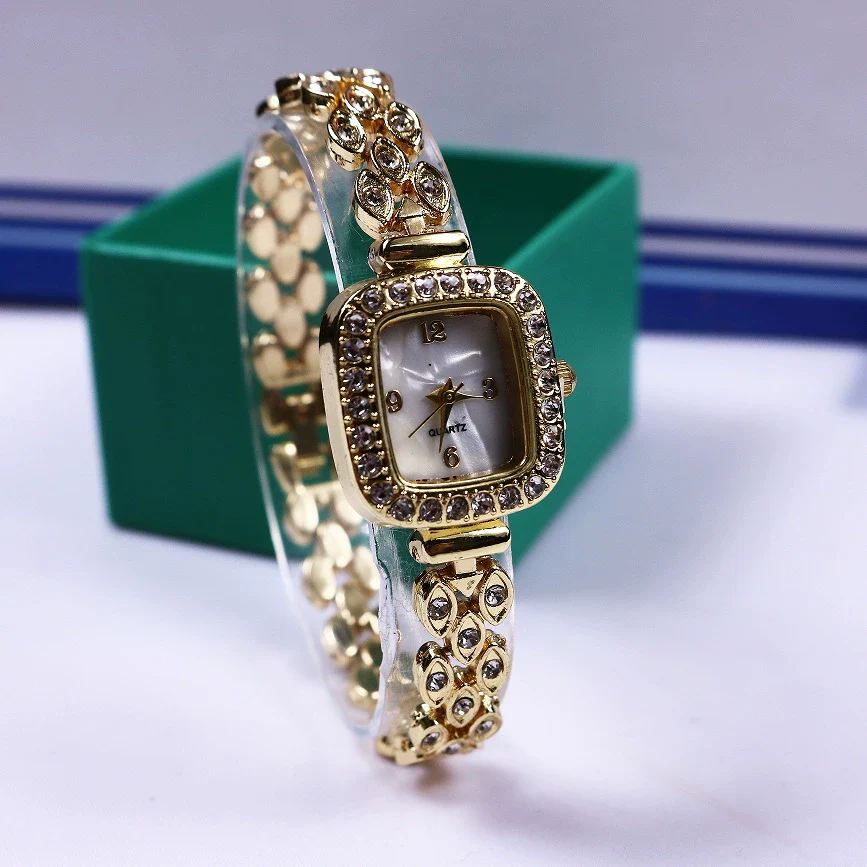 Wholesale Women's Casual Square Metal Alloy Stainless Steel Bracelet Watch With Diamond Inlay - Image 6