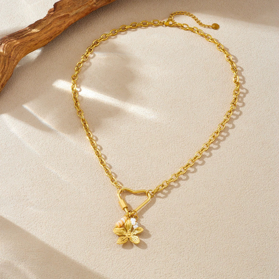 Wholesale Women's Casual Style Goldplated Stainless Steel Heartshaped Flower Pattern Pendant Necklace With Flat Cross Chain - Image 3