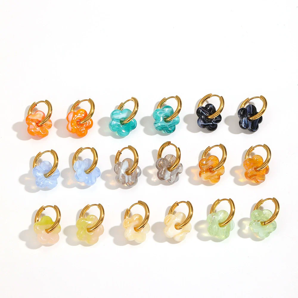 Wholesale Women's Casual Style Stainless Steel Flowershaped Pvd Furnace Vacuum Real Gold Plated Earrings - Image 3