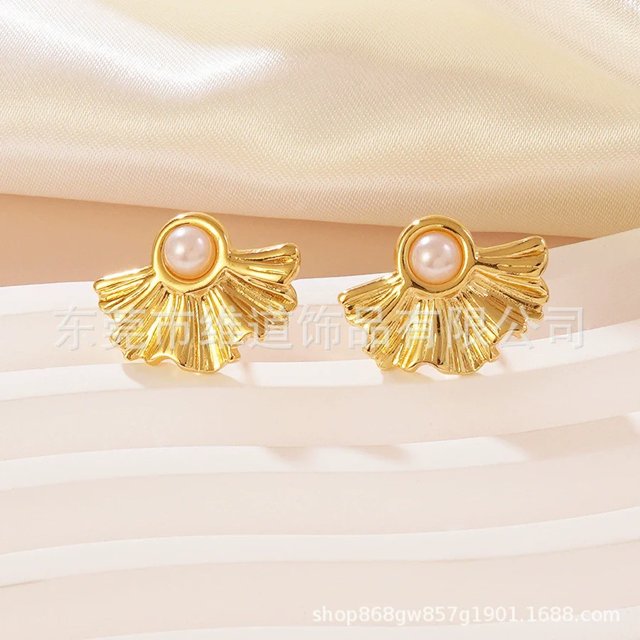 Wholesale Women's Chic Style Geometric And Flower Inlay Titanium Steel Earrings - Image 5