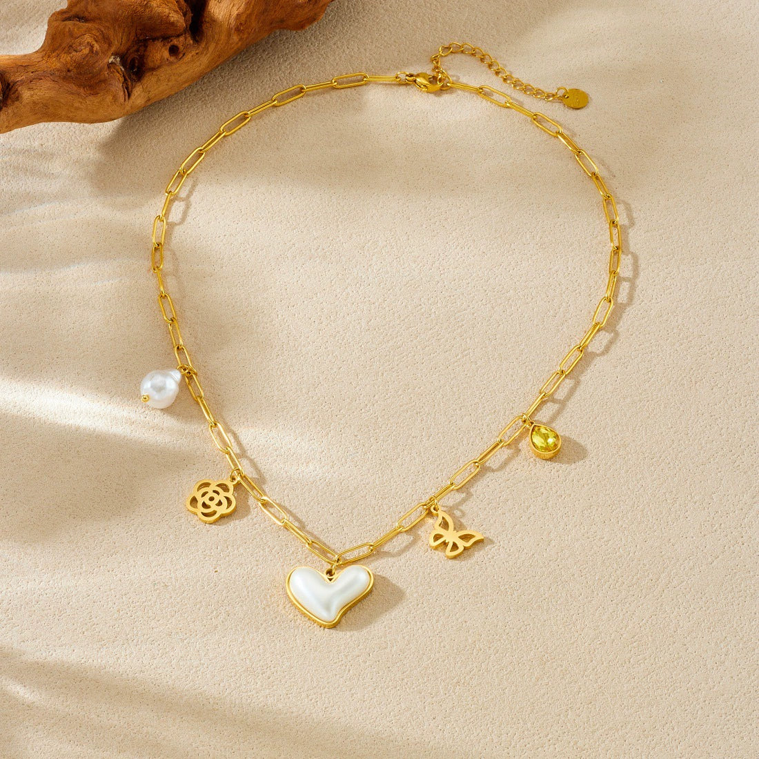Wholesale Women's Chic Style Gold Electroplated Hollow Heart Shape Pearl Pendant Stainless Steel Necklace With Flat Cross Chain - Image 3