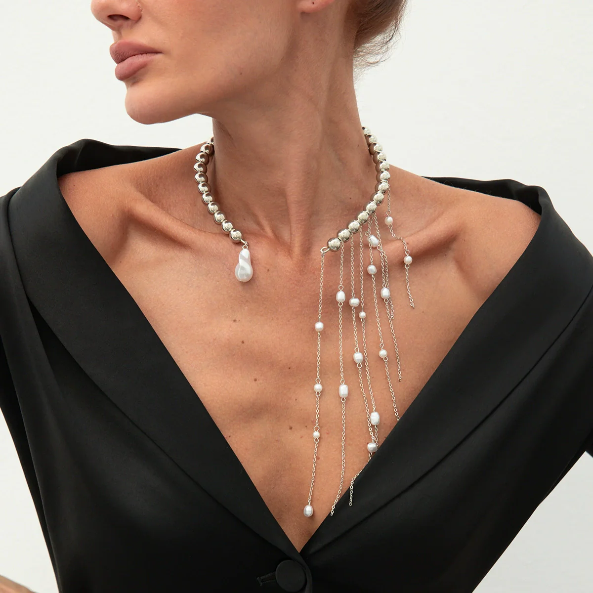 Wholesale Women's Clavicle Necklace Imitation Pearl Iron Chain Copperclad Iron Chain Geometric Electroplating - Image 7