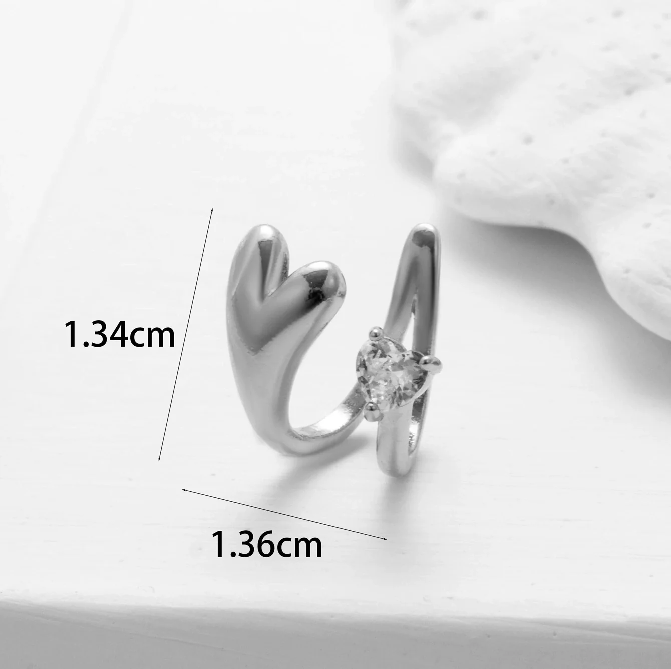 Wholesale Women's Copper Butterfly Cartilage Ear Clip Microinlaid Zircon Geometric Electroplated - Image 9