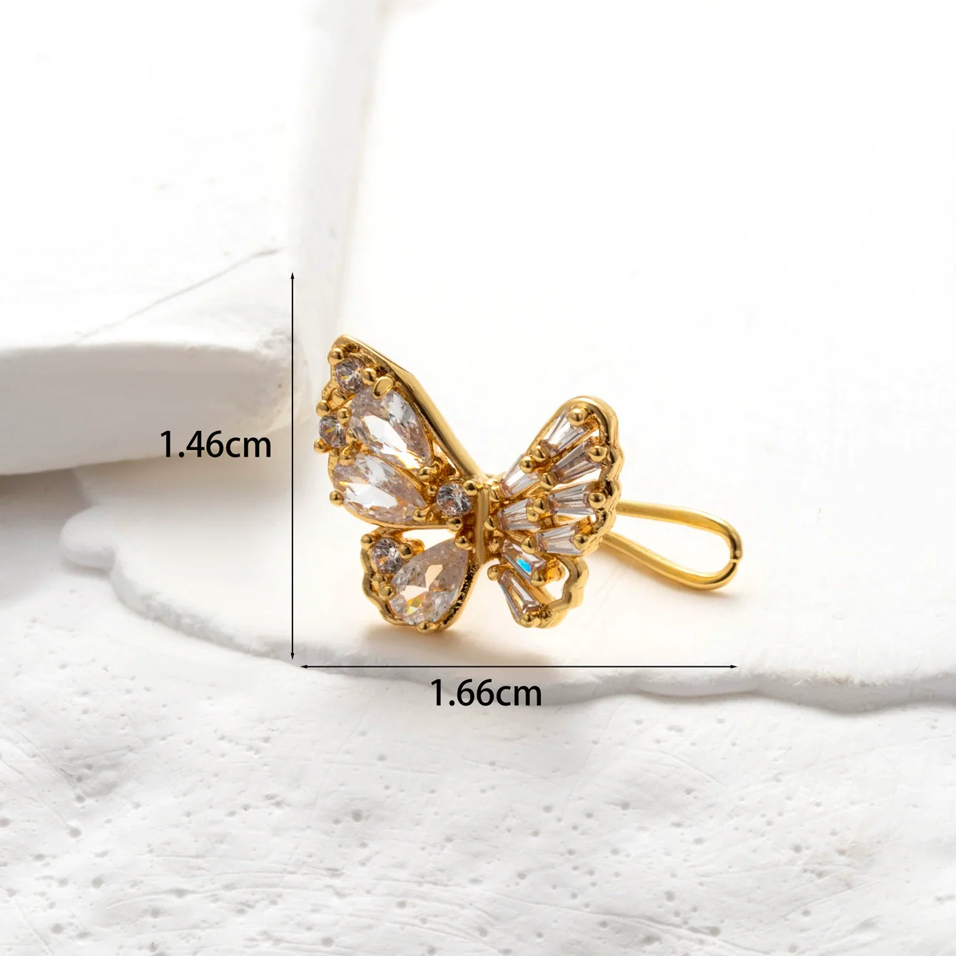 Wholesale Women's Copper Butterfly Cartilage Ear Clip With Microinlaid Zircon And Geometric Pattern Electroplated - Image 10