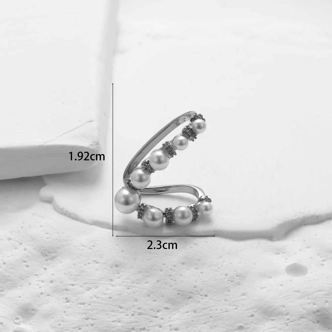 Wholesale Women's Copper Butterfly Cartilage Ear Clip With Microinlaid Zircon And Geometric Pattern Electroplated - Image 19