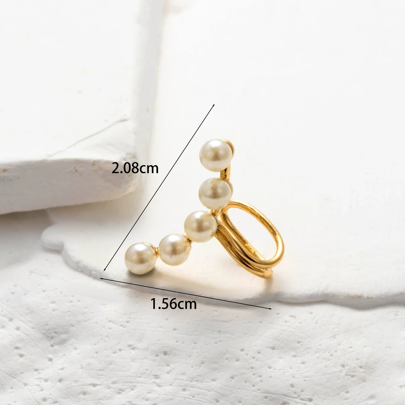 Wholesale Women's Copper Butterfly Cartilage Ear Clip With Microinlaid Zircon And Geometric Pattern Electroplated - Image 6