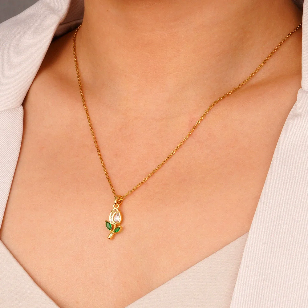 Wholesale Women's Copper Flower Diamond Clavicle Necklace With Electroplating And Mixed Gemstone Setting In Light Luxury Style - Image 8
