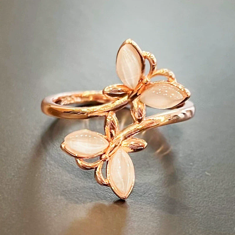 Wholesale Women's Copper Flower Zircon Imitation Cat's Eye Ring Luxury Fashion Niche Accessory - Image 2