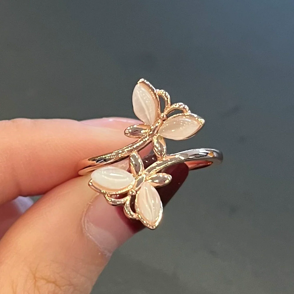 Wholesale Women's Copper Flower Zircon Imitation Cat's Eye Ring Luxury Fashion Niche Accessory - Image 3