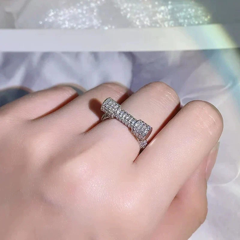 Wholesale Women's Copper Geometric Inlaid Zircon Dumbbell Shape Ring - Image 4