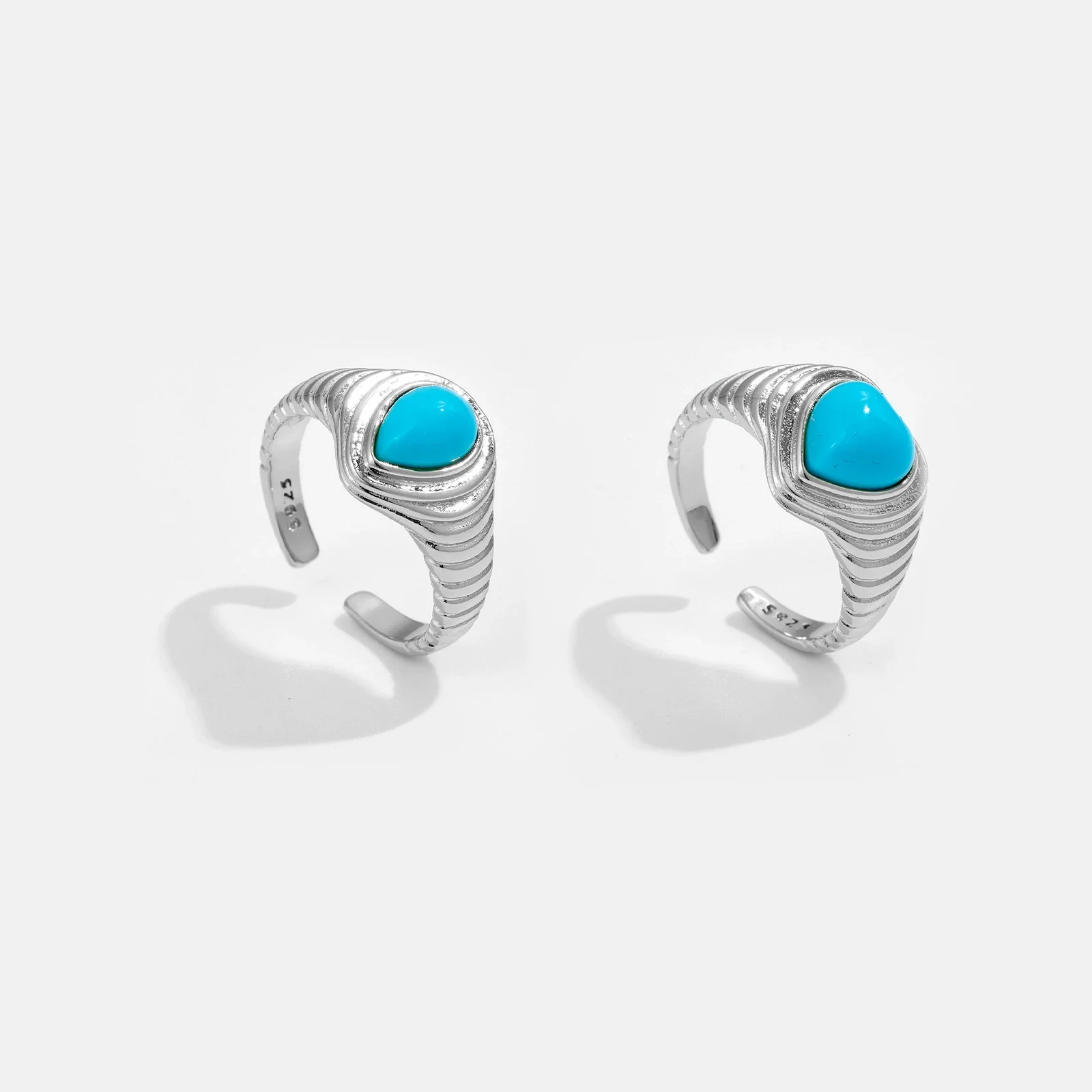 Wholesale Women's Copper Geometric Style Retro Highend Turquoise Finger Ring With Platinum And 18K Gold Electroplating