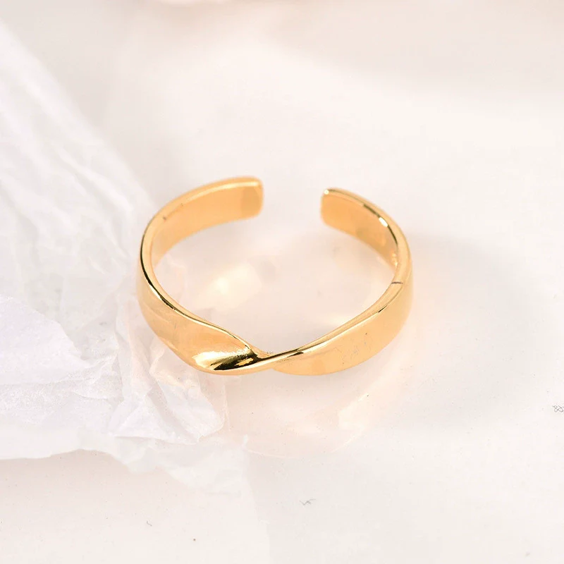 Wholesale Women's Copper Geometric Twisted Open Ring With Electroplating Design - Image 6
