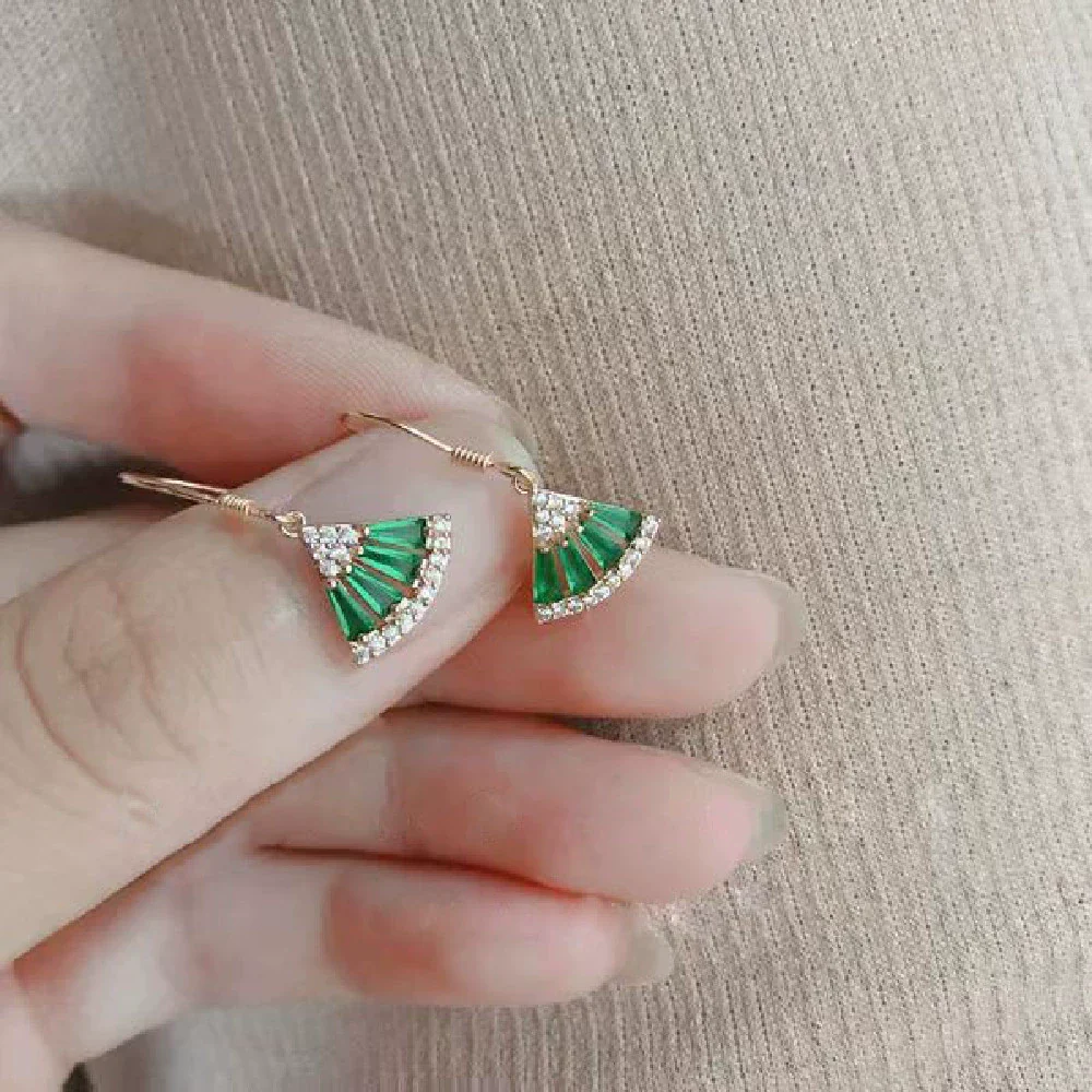 Wholesale Women's Copper Inlaid Emerald Green Zircon Retro Fan Geometric Earrings - Image 3