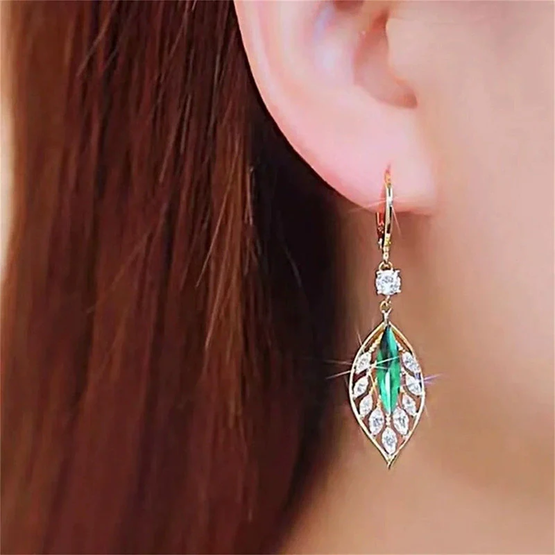 Wholesale Women's Copper Leaf Geometric Earrings Light Luxury Style - Image 3