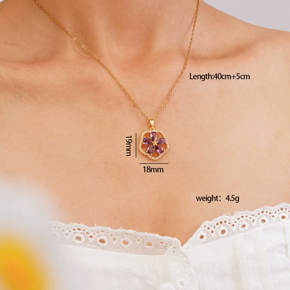 Wholesale Women's Copper Necklace With Electroplating Fourleaf Clover Flower Pendant Inlaid With Zircon Light Luxury Style - Image 2