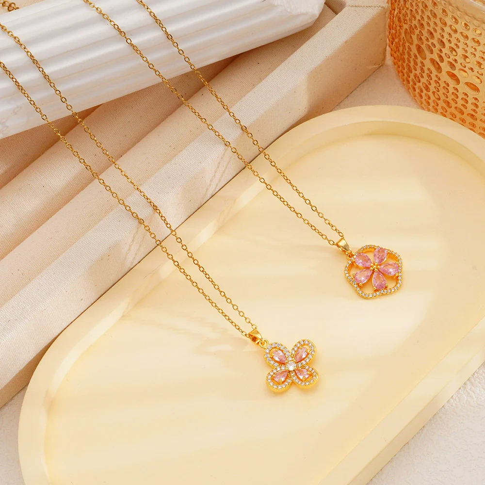Wholesale Women's Copper Necklace With Electroplating Fourleaf Clover Flower Pendant Inlaid With Zircon Light Luxury Style - Image 4