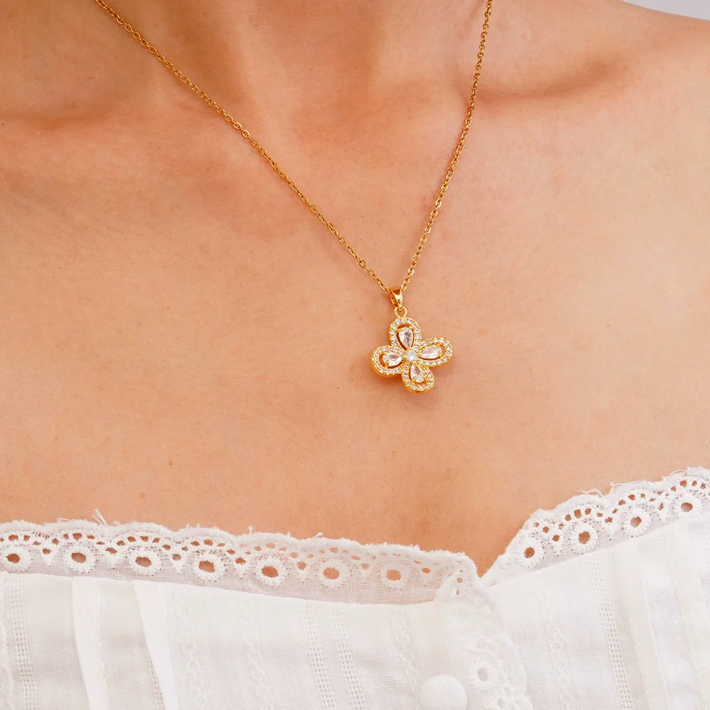 Wholesale Women's Copper Necklace With Electroplating Fourleaf Clover Flower Pendant Inlaid With Zircon Light Luxury Style - Image 9