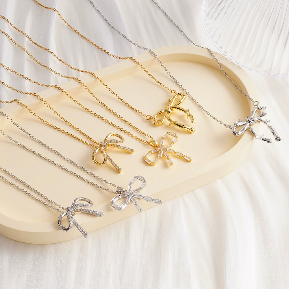 Wholesale Women's Copper Zircon O Chain Necklace With Mixed Gemstone Inlay Bow Tie Pendant Electroplated Vintage Light Luxury Style