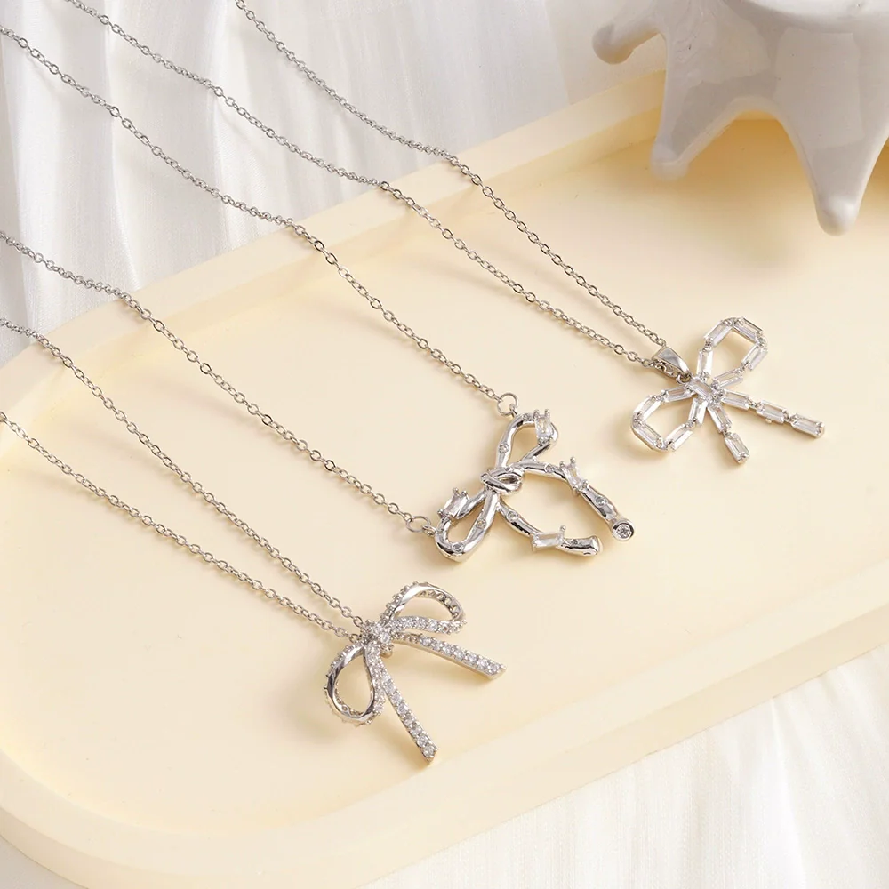 Wholesale Women's Copper Zircon O Chain Necklace With Mixed Gemstone Inlay Bow Tie Pendant Electroplated Vintage Light Luxury Style - Image 4