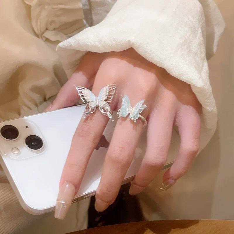 Wholesale Women's Copper Zircon Ring With Butterfly Animal Pattern And Electroplating Design - Image 3