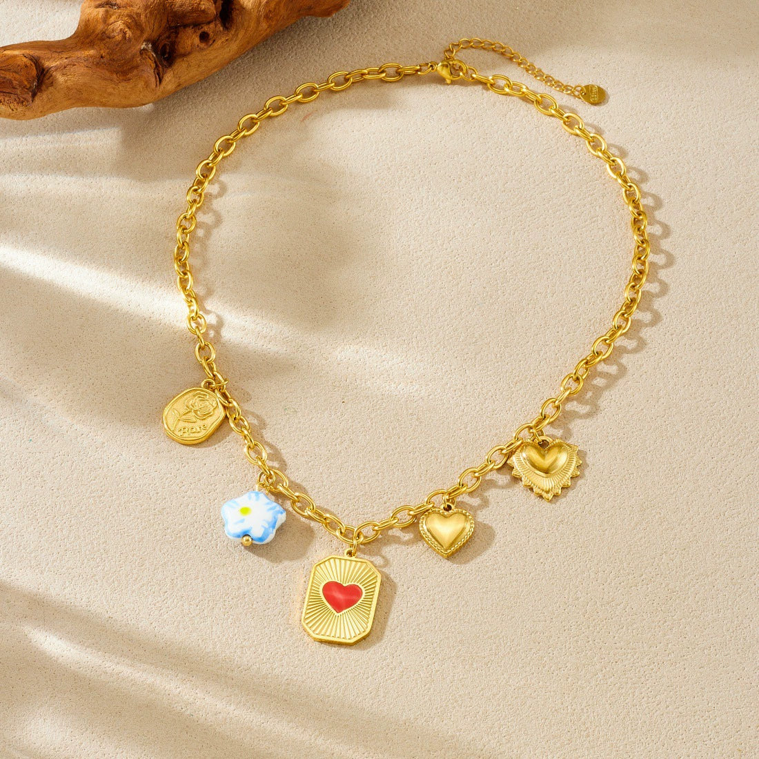 Wholesale Women's Creamy Sweet Style Heart Shape Stainless Steel Electroplated Pendant Chain Necklace - Image 3