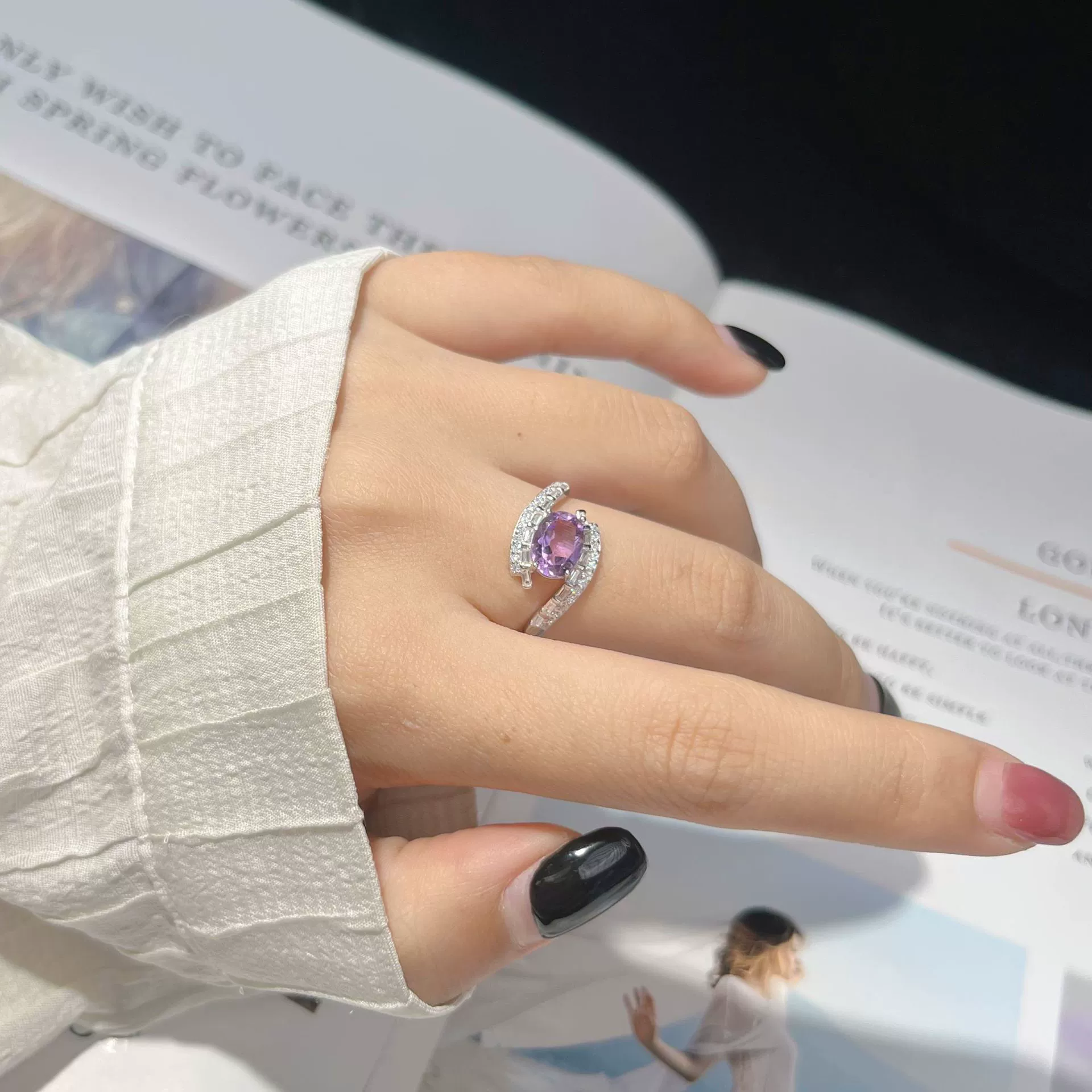 Wholesale Women's Crystal S925 Sterling Silver Ring With Crown And Wave Patterns Light Luxury Style - Image 3