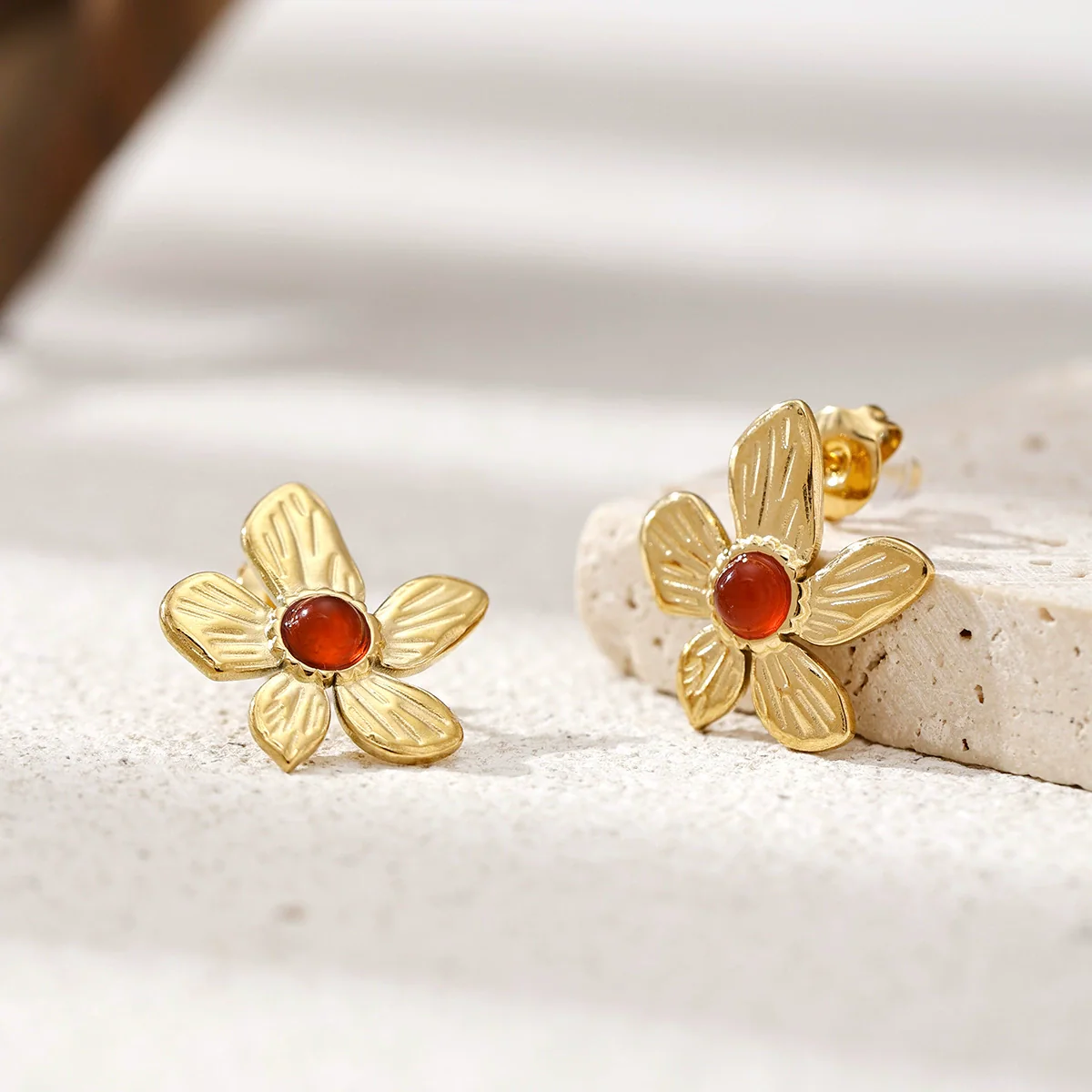 Wholesale Women's Cute Geometric Heart Star Stainless Steel Electroplated Earrings - Image 4