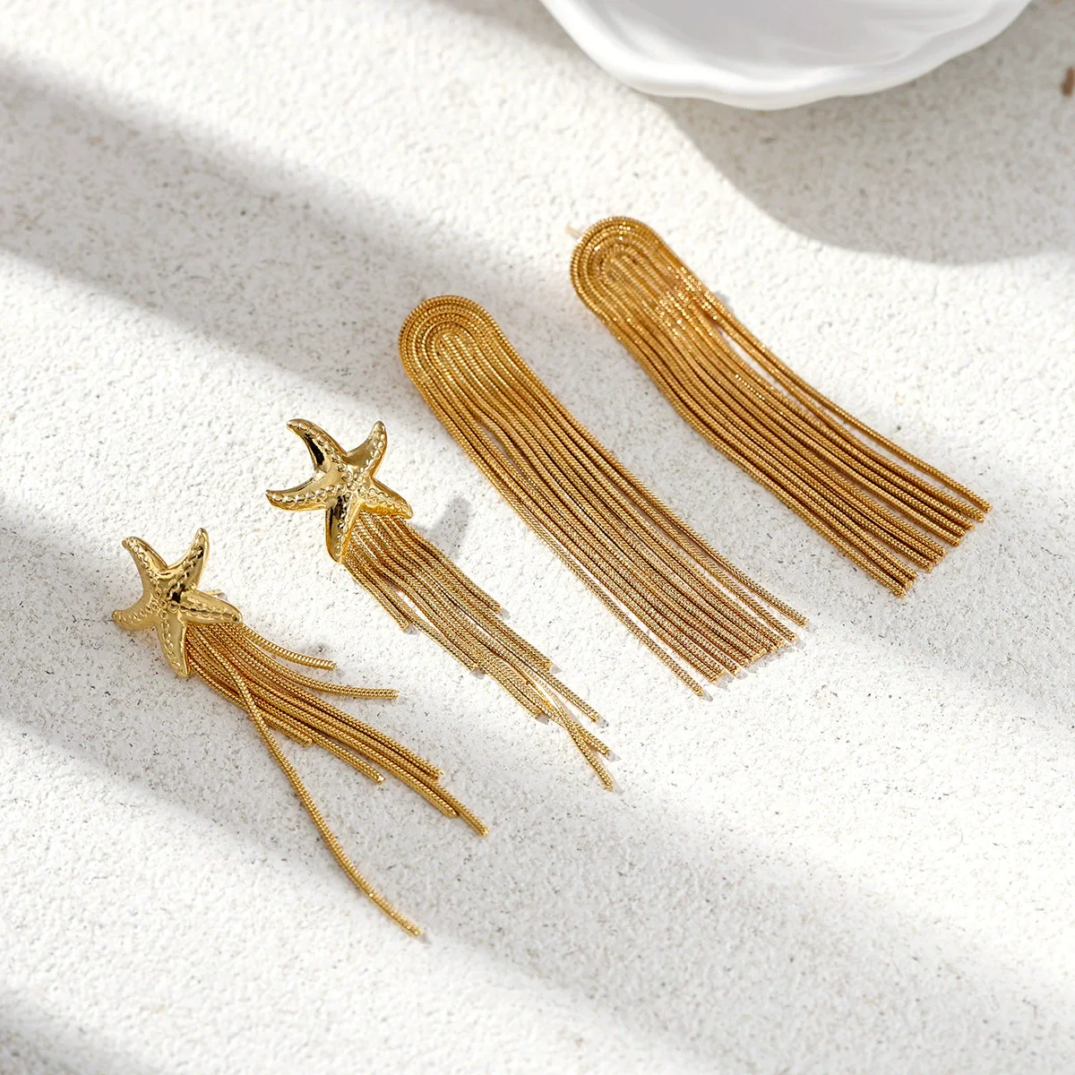 Wholesale Women's Cute Geometric Star Heart Shape Stainless Steel Electroplated Earrings - Image 2