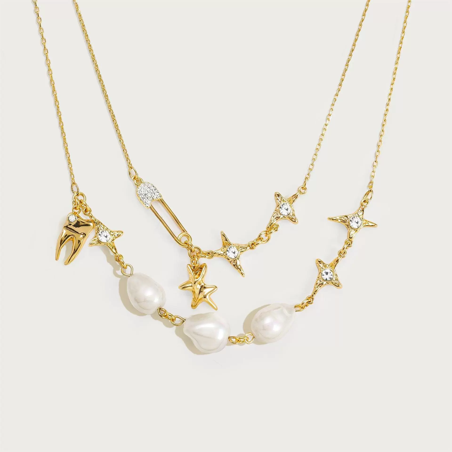 Wholesale Women's Doublelayer Asymmetrical Pearl Light Zircon Necklace With Geometric Pattern Copper Chain And Titanium Steel Pendant Electroplated In 18K Gold Color Preservation - Image 3