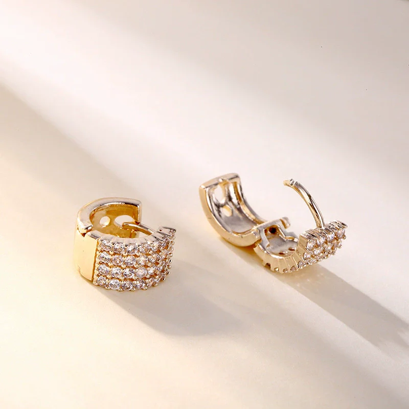 Wholesale Women's Doublerow Ear Buckle Geometric Diamond Zircon Earrings With Electroplating Treatment - Image 4