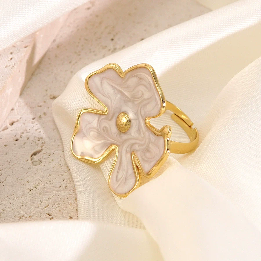 Wholesale Women's Dripping Oil Flower Stainless Steel Ring Hand Jewelry - Image 3