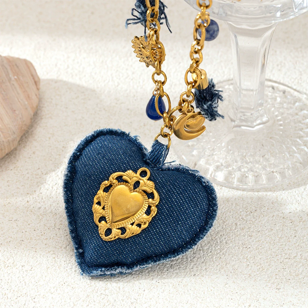 Wholesale Women's Electroplated Stainless Steel And Titanium Steel Heart Pendant Necklace In Ins Style And Minimalist Design - Image 3