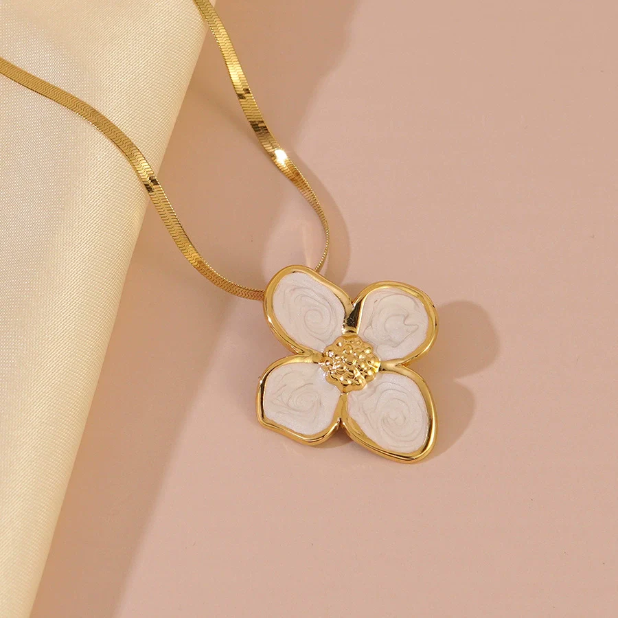 Wholesale Women's Electroplated Stainless Steel Snake Bone Chain Fourpetal Flower Necklace - Image 3