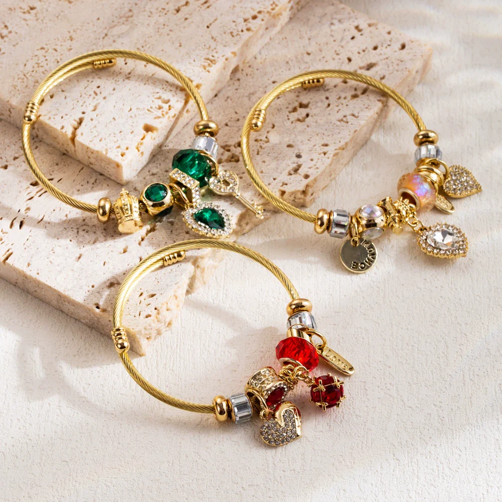 Wholesale Women's Fashion Adjustable Couple Bracelet With Heart Pendant Made Of Alloy And Stainless Steel With Rhinestone Inlay