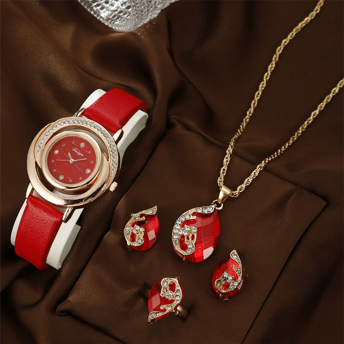 Wholesale Women's Fashion Alloy And Pu Belt Round Dial Quartz Watch With Diamond Inlay - Image 6