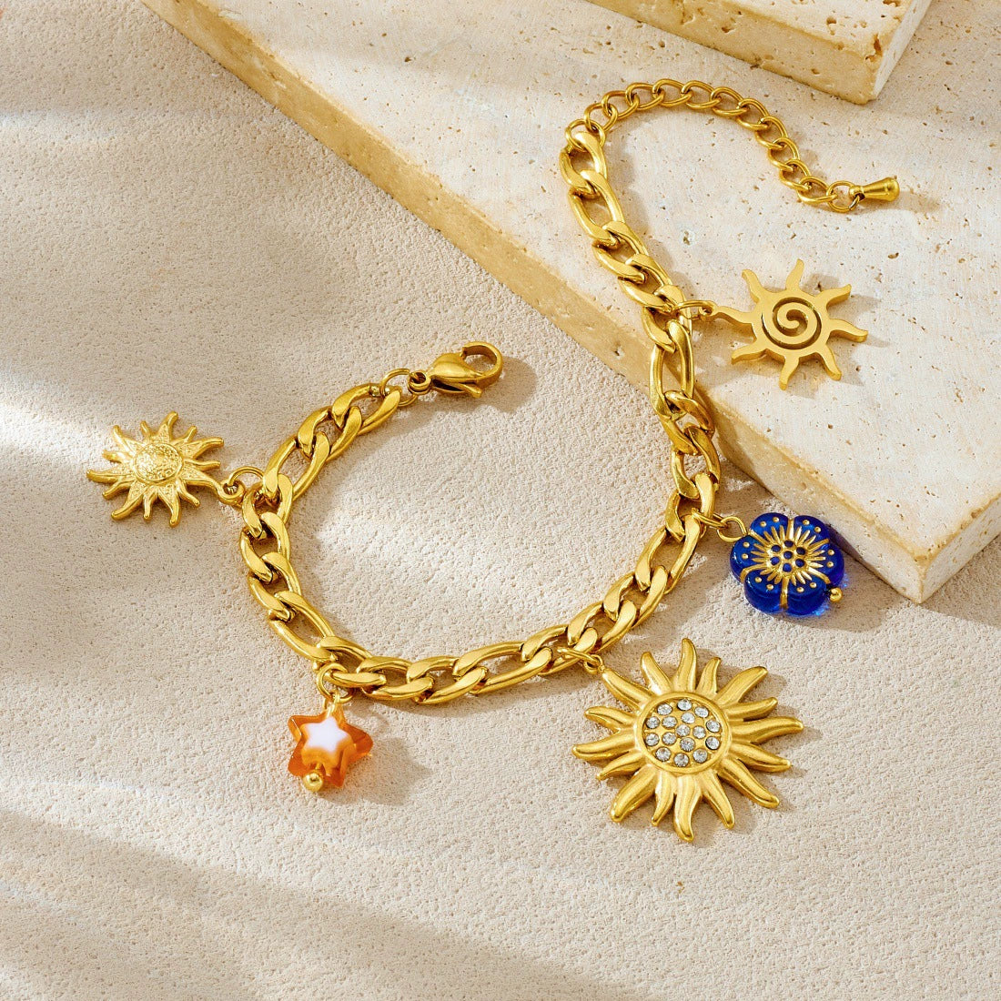 Wholesale Women's Fashion Diamondplated Goldplated Stainless Steel Plants And Flowers Sun Pendant Chain Jewelry Set - Image 3