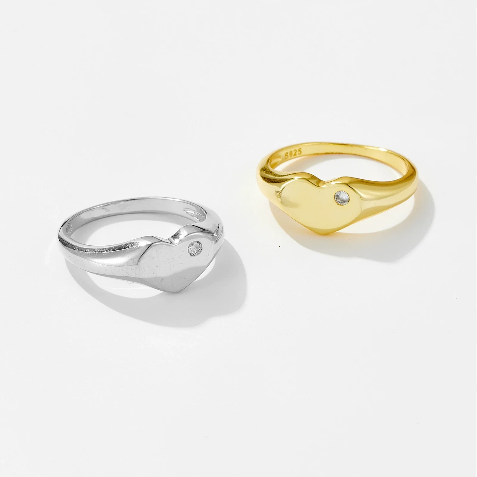 Wholesale Women's Fashion Geometric Copper Ring With Platinum And 18K Gold Electroplating - Image 3