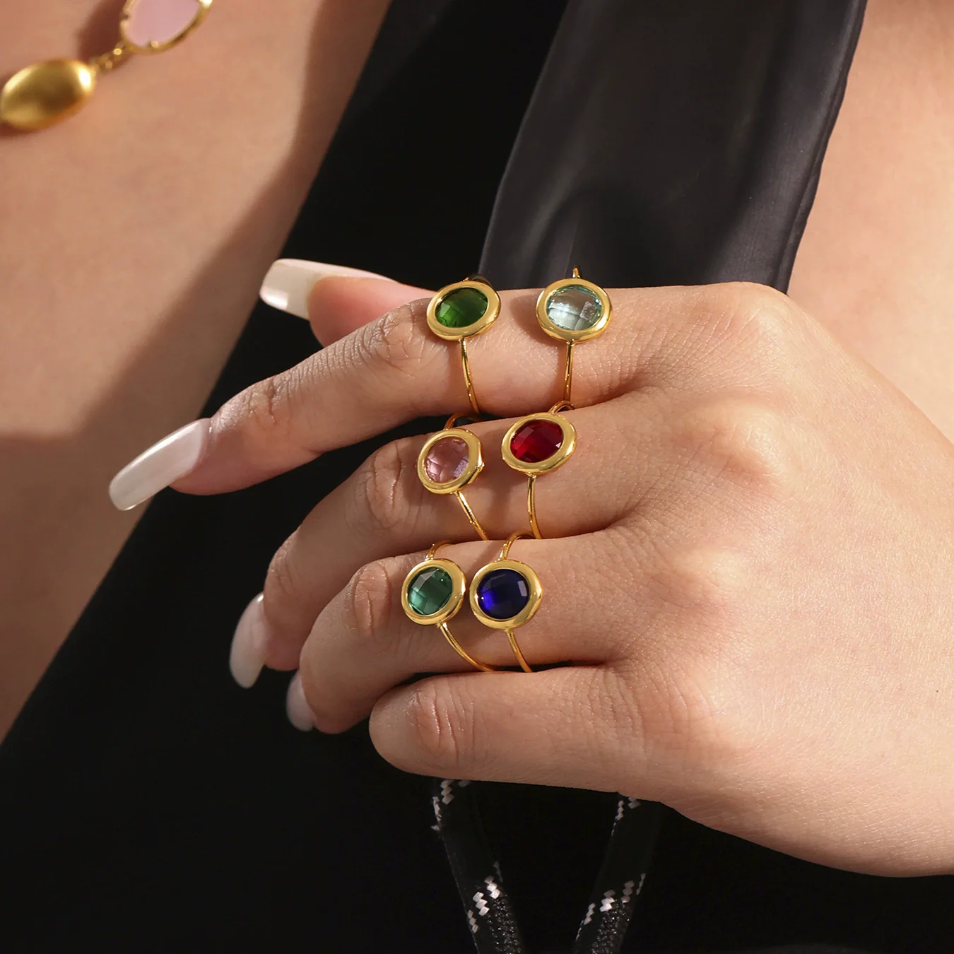 Wholesale Women's Fashion Geometric Ferris Wheel Faceted Open Bead Index Finger Ring Stainless Steel Glass Stone 18K Gold Plated - Image 2