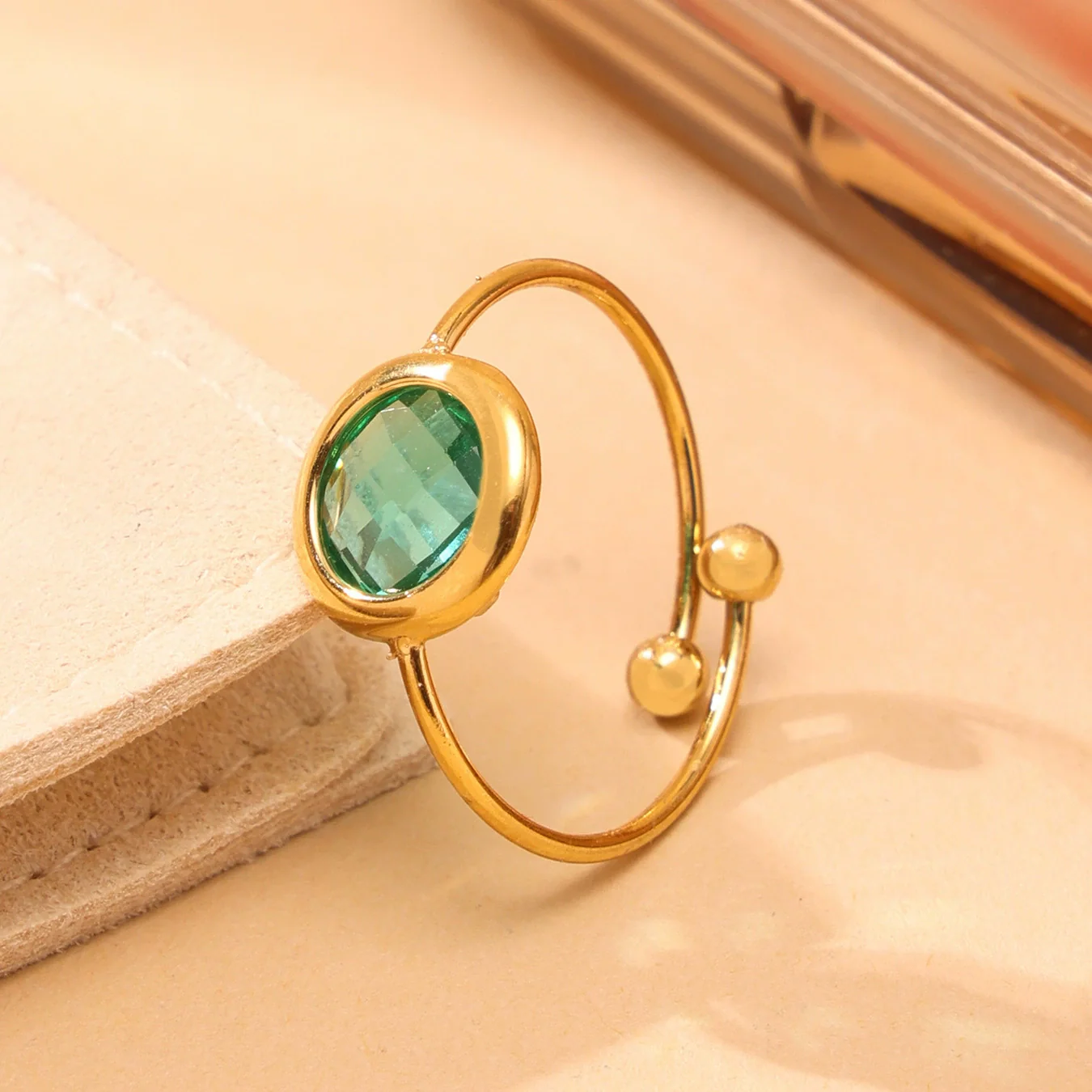 Wholesale Women's Fashion Geometric Ferris Wheel Faceted Open Bead Index Finger Ring Stainless Steel Glass Stone 18K Gold Plated - Image 3