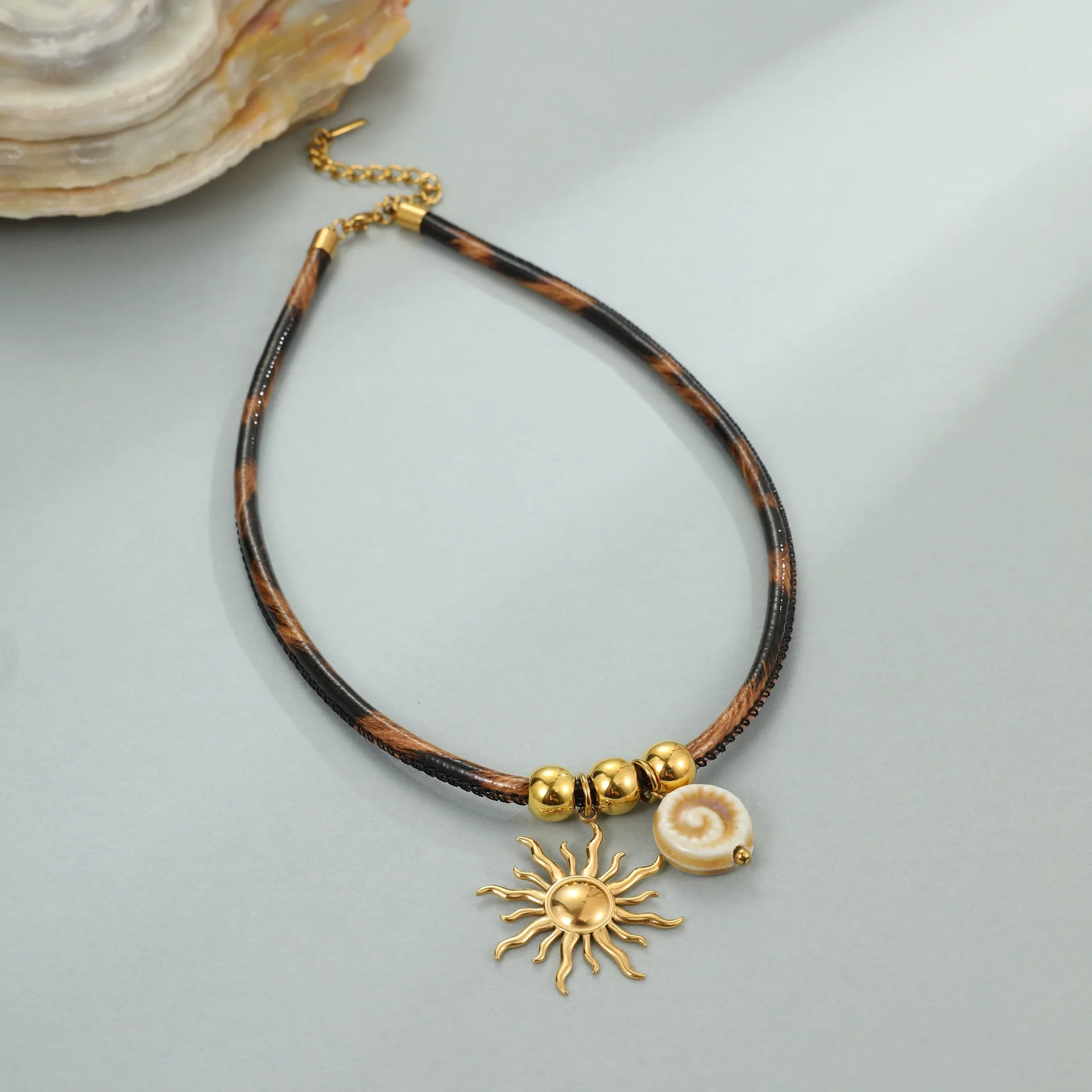 Wholesale Women's Fashion Geometric Leopard Print Stainless Steel 18K Electroplated Necklace - Image 4