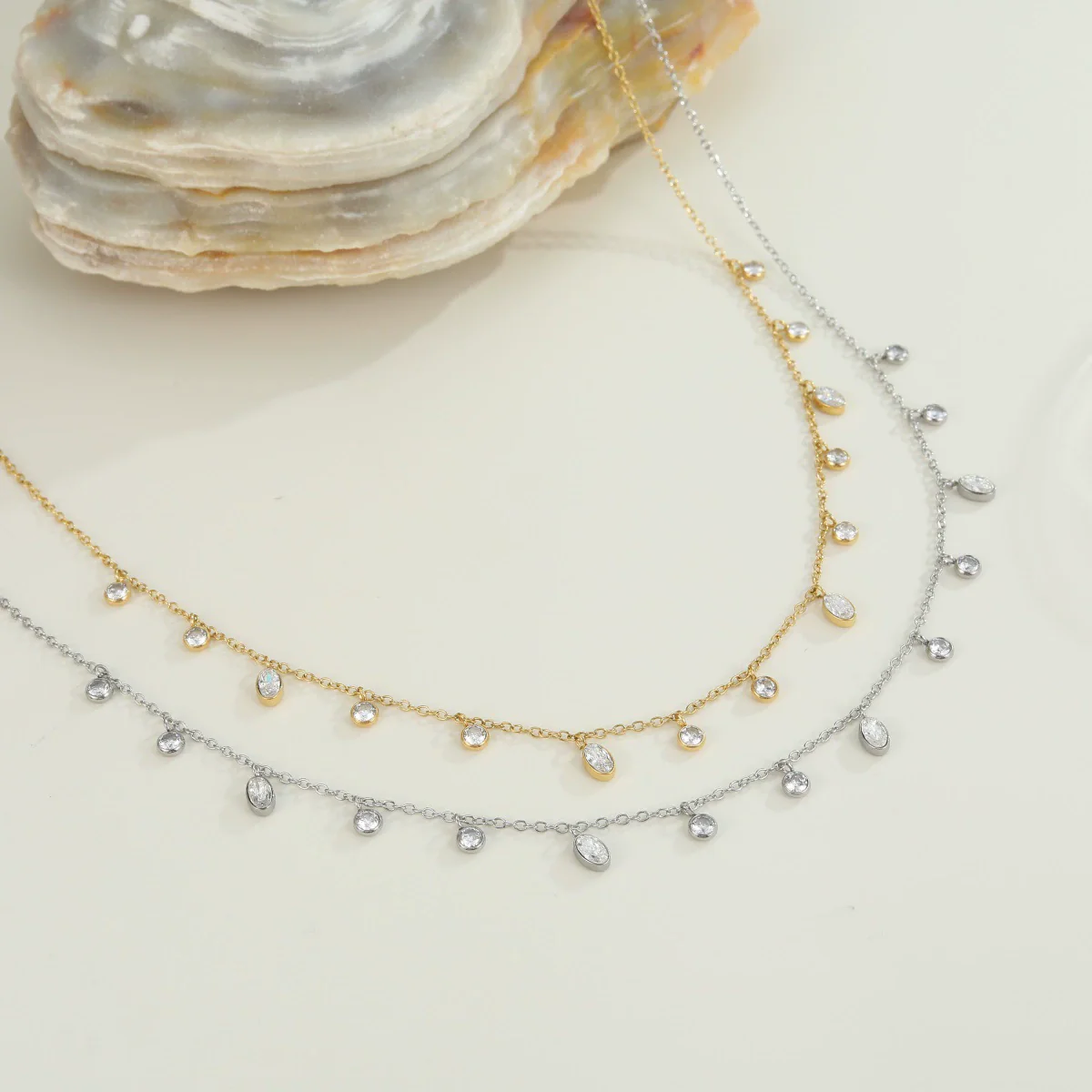 Wholesale Women's Fashion Geometric Stainless Steel 18K Gold Electroplated Bead Chain Necklace - Image 2