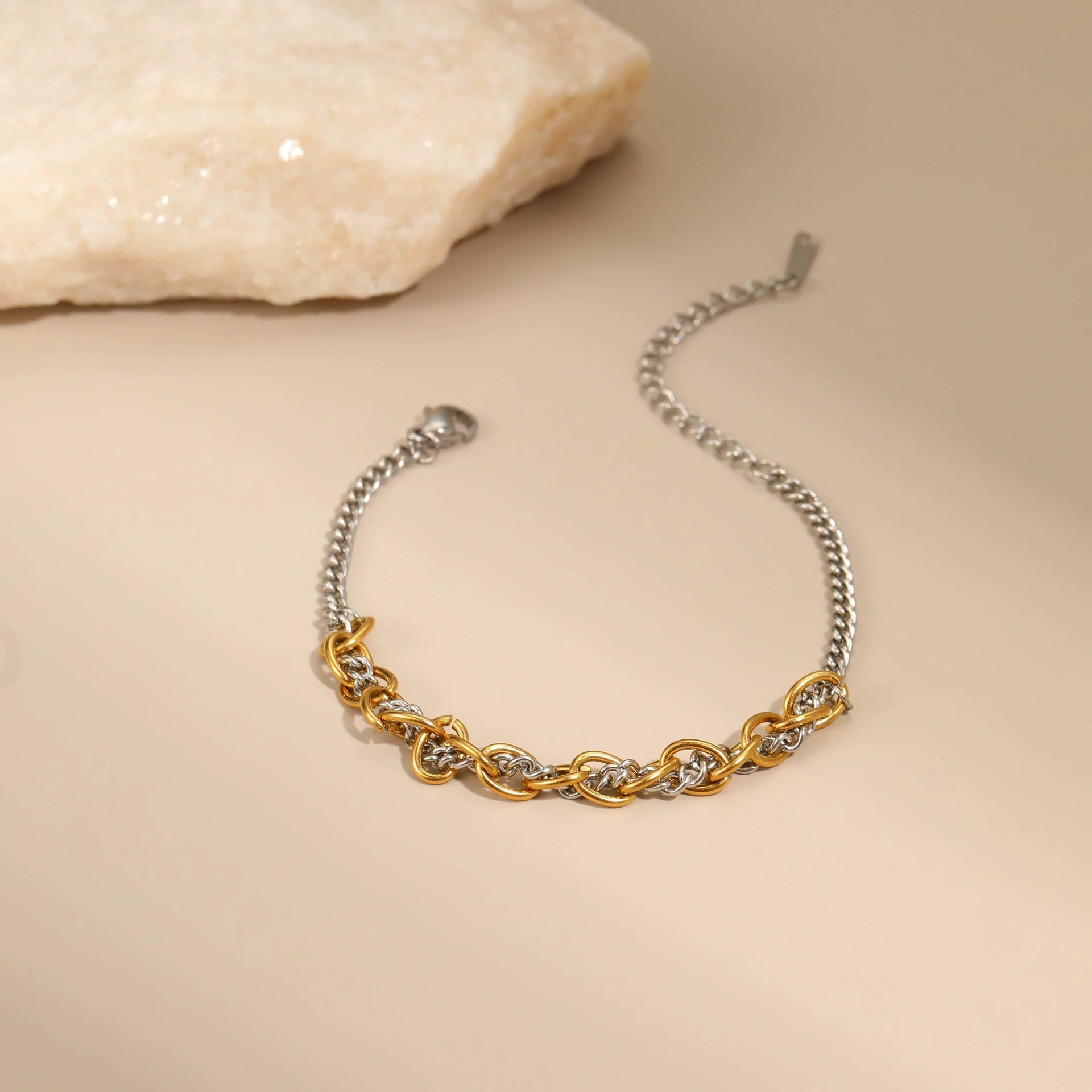 Wholesale Women's Fashion Geometric Stainless Steel Electroplated 18K Gold And Silver Color Matching Necklaces And Earrings - Image 3